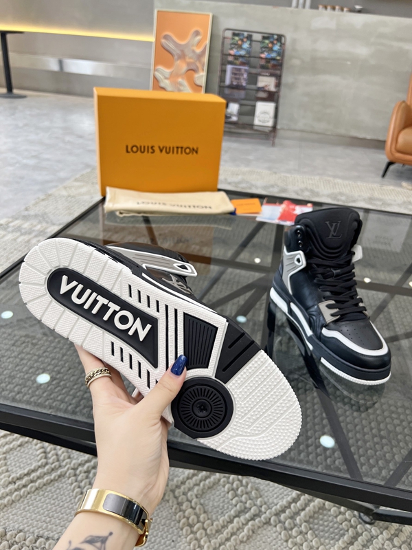 ルイヴィトン靴着用イメージ